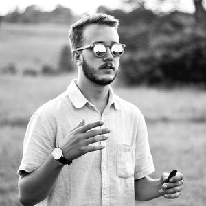 Meet your Posher, Aaron